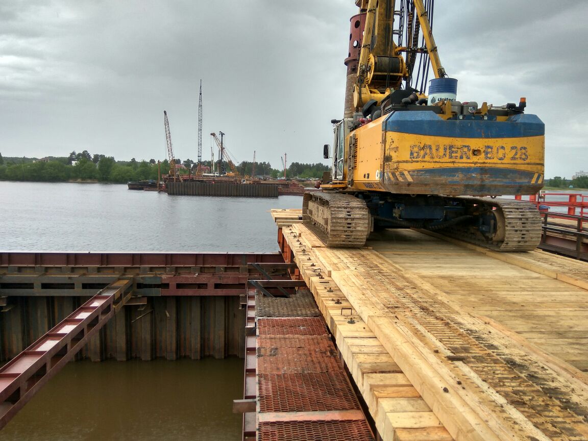 Фундамент из буронабивных свай при строительстве моста через реку Волгу |  Инфратрест